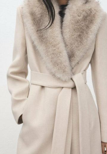 Шерстяное пальто