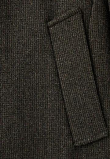 Короткое пальто