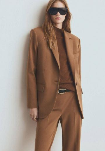 Короткое пальто