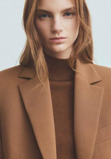 Короткое пальто