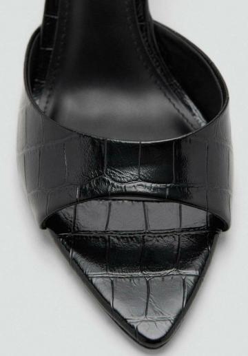 Босоножки на каблуке