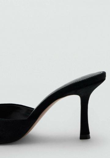 Босоножки на каблуке