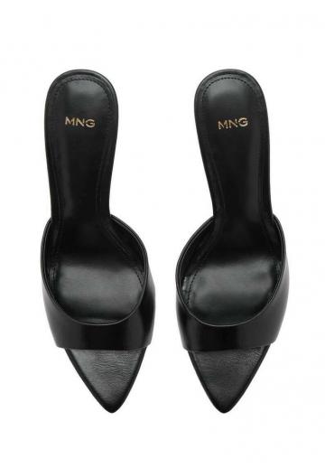 Босоножки на каблуке