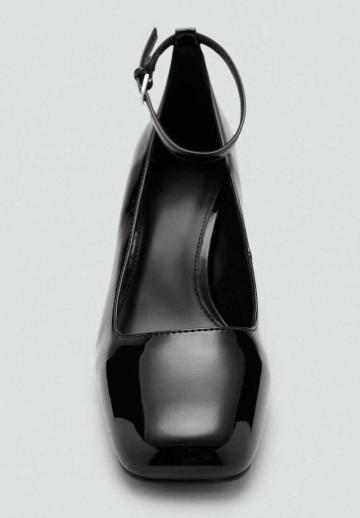 Туфли с высоким носом