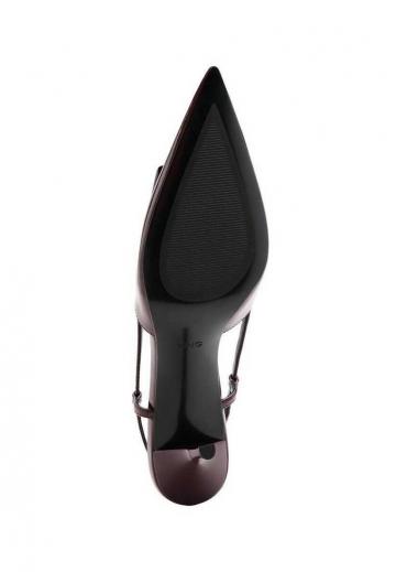 Туфли на высоком каблуке