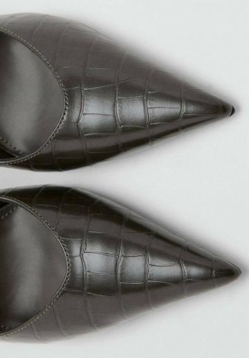 Туфли на высоком каблуке