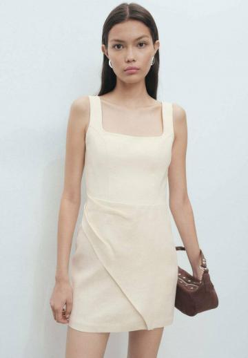 Короткое платье