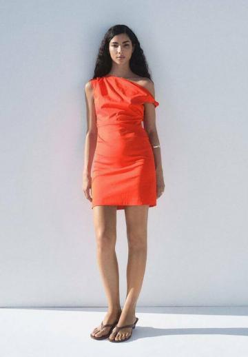 Платье футляр