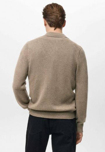 Вязаная кофта