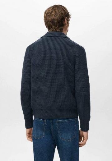 Вязаная кофта