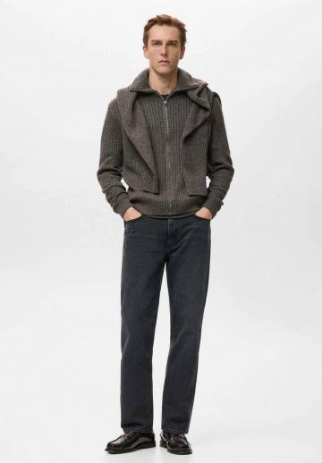 Вязаная кофта