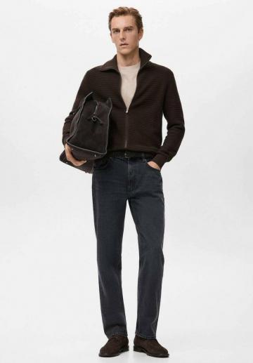 Вязаная кофта