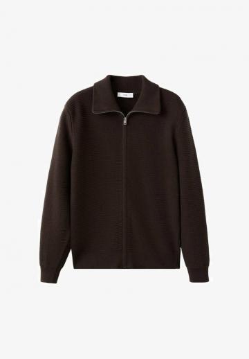 Вязаная кофта