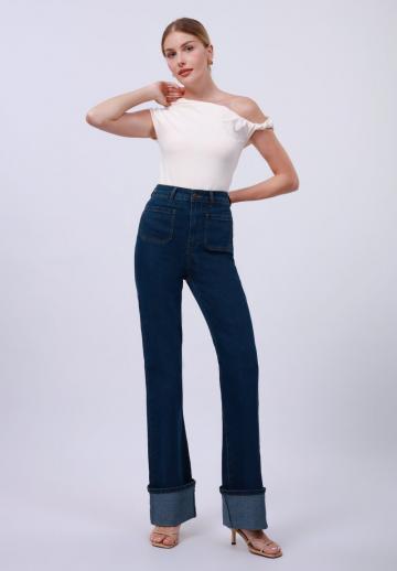 Клешеные джинсы