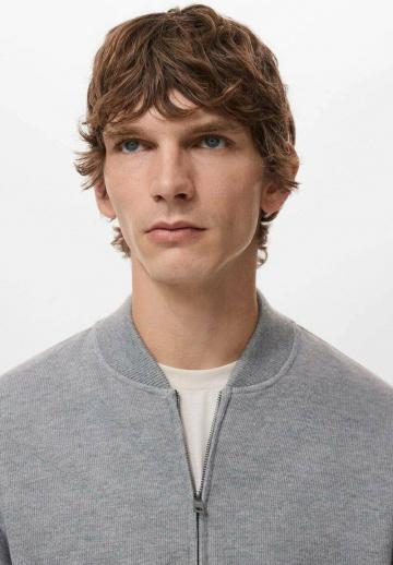 Куртка бомбер