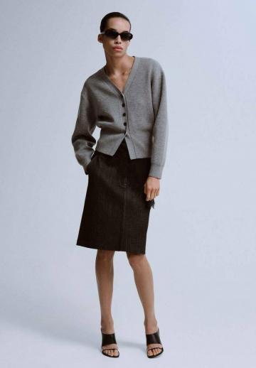 Вязаный жилет