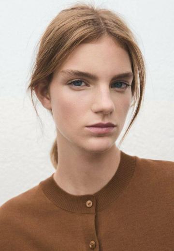 Вязаная кофта