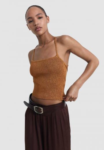 Топ на бретельках