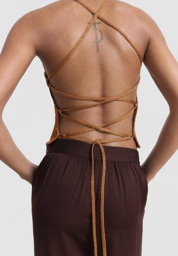 Топ на бретельках