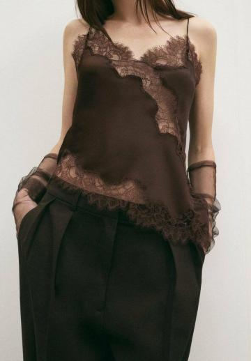 Топ на бретельках