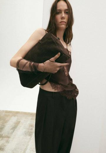 Топ на бретельках