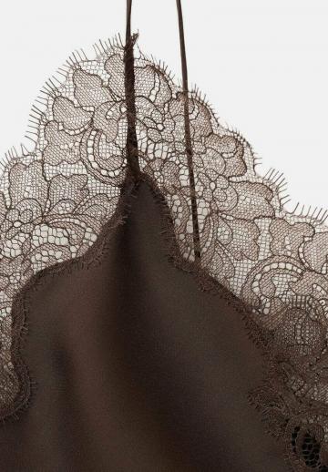 Топ на бретельках