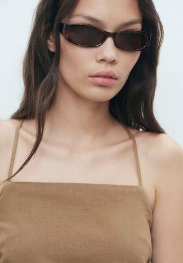 Топ на бретельках