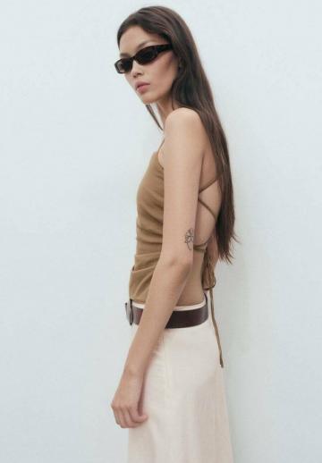 Топ на бретельках