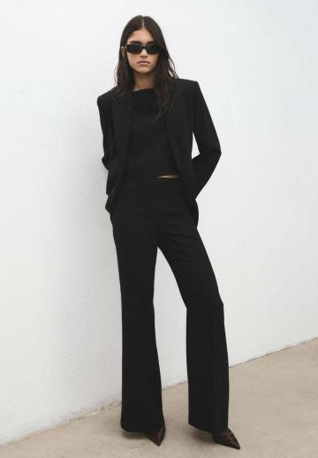 Блузка без рукавов