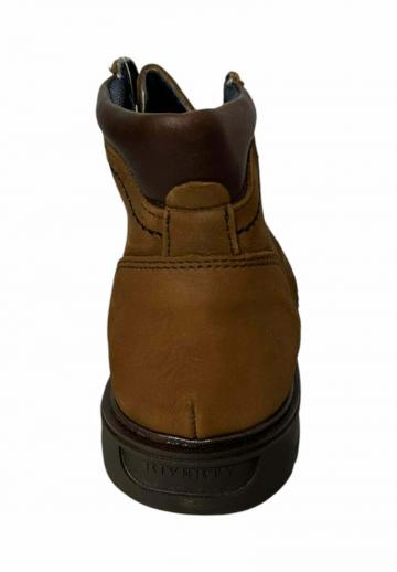 Зимние ботинки