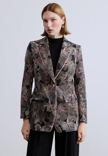 Короткое пальто