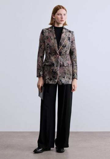 Короткое пальто