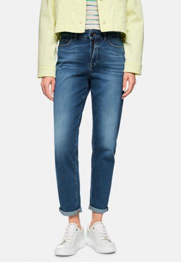 Короткие джинсы