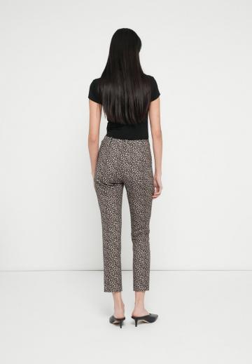 Узкие брюки