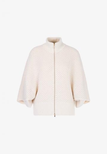 Вязаный жилет