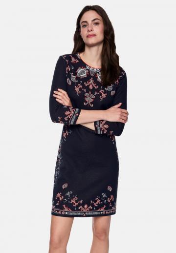 Платье футляр