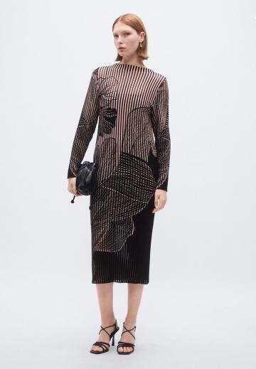 Вязаное платье