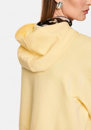 Пуловер с капюшоном