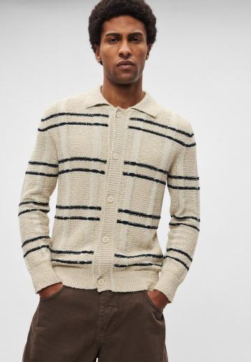 Вязаная кофта