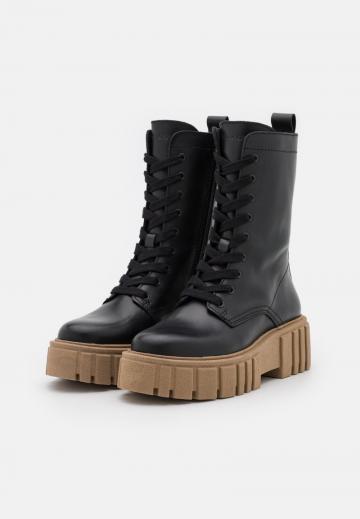 Полусапожки на платформе