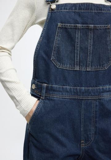 Джинсовый комбинезон