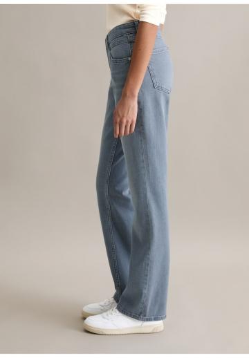 Клешеные брюки