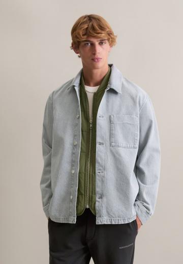 Джинсовая куртка