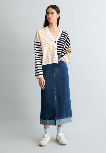 Вязаная кофта