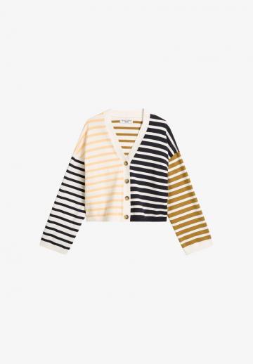 Вязаная кофта