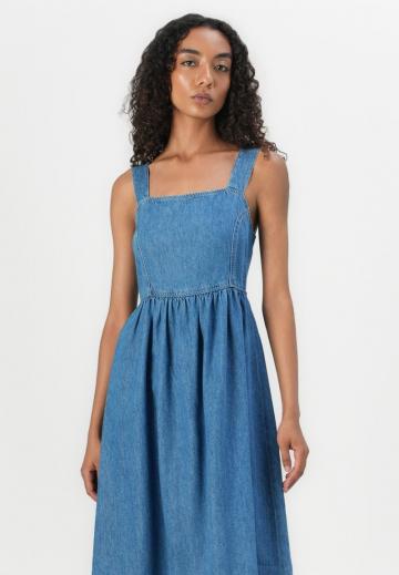 Джинсовое платье