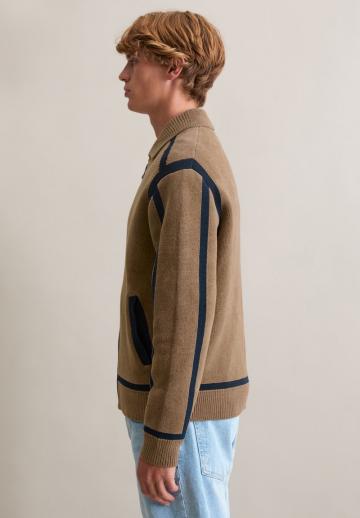 Вязаная кофта