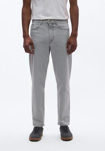 Свободные джинсы