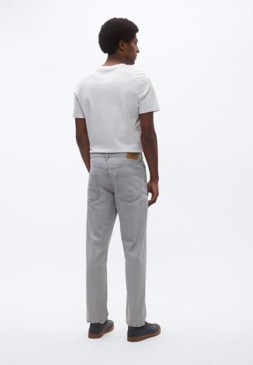 Свободные джинсы