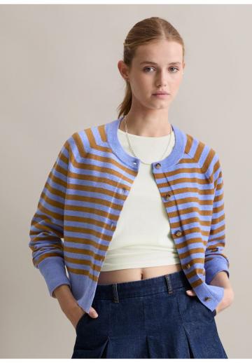 Вязаная кофта